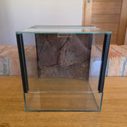 25×25×25 terrárium – Kompakt és univerzális megoldás