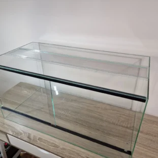 Terrárium – 80×40×40 cm