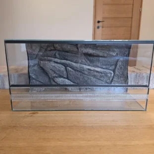 60×30×30 háttérrel ellátott terrárium