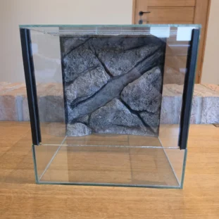 30×30×30 háttérrel ellátott terrárium