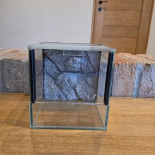 15×15×15 háttérrel ellátott terrárium